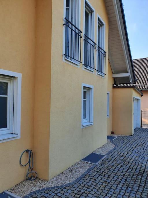 Phantastisches Haus Mit Pool Direkt In Muenchen Exterior photo