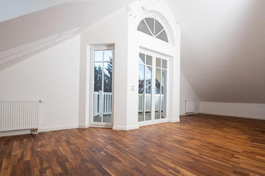 Phantastisches Haus Mit Pool Direkt In Muenchen Exterior photo